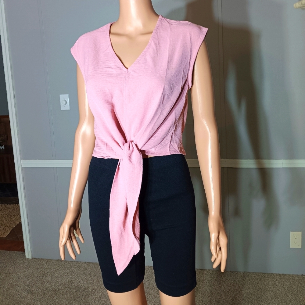 Size small